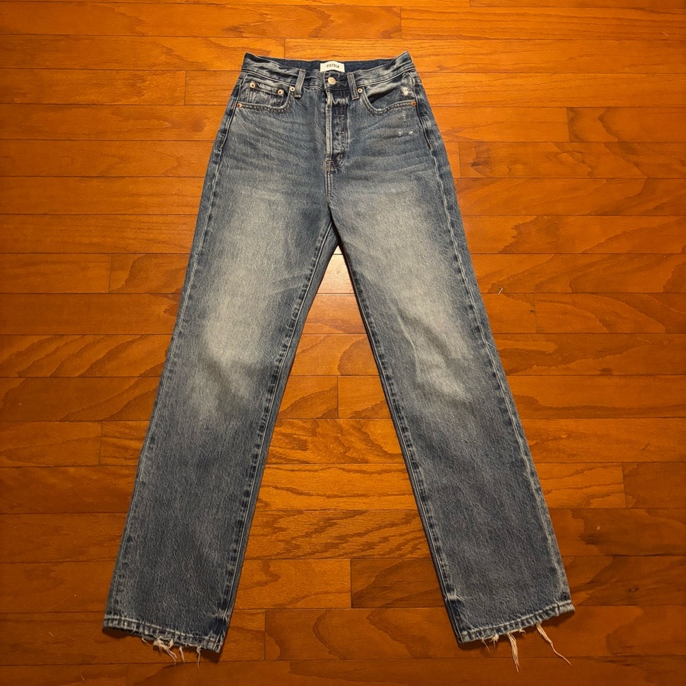 PISTOLA Caddie Super high rise straight jeans in serpentine size 25
NP